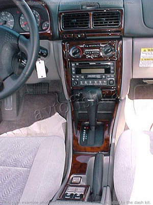 Декоративные накладки салона Subaru Forester 1998-2002 АКПП, полный набор, 30 элементов.
